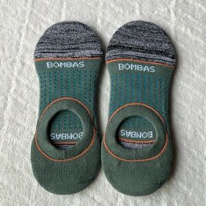 (2) Bombas Colorblock Performance Cushioned No Show Socks